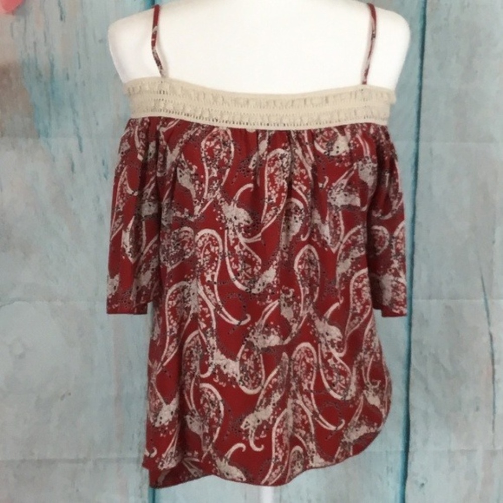 Papaya High Low Blouse Lace Around Neck Size S Red